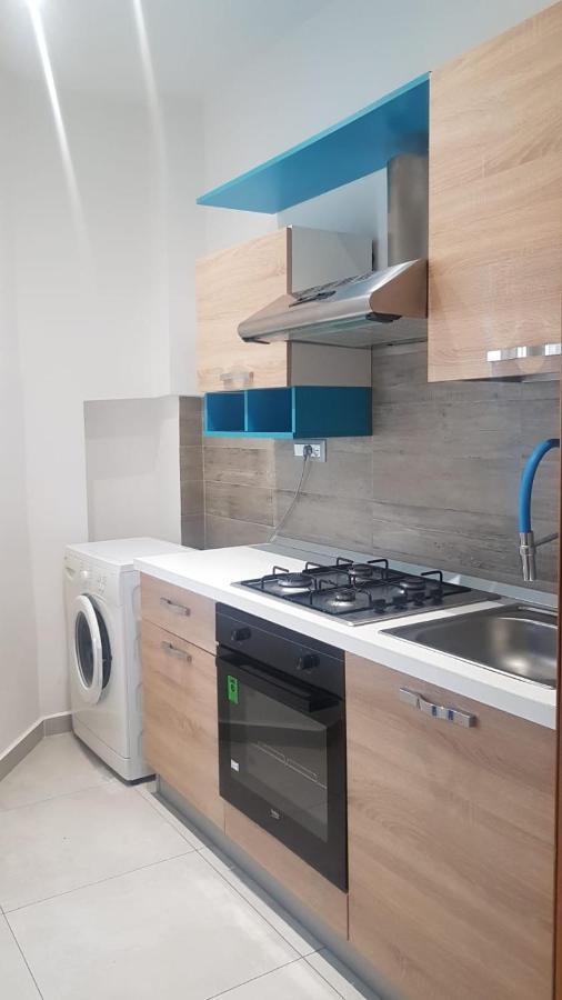 Appartamento Fronte Mare Falconara Marittima Buitenkant foto